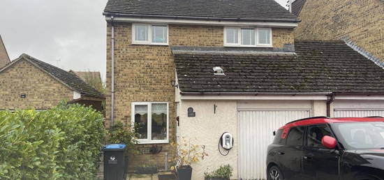 3 bed link detached house for sale