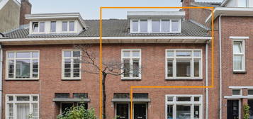 Evertsenstraat 19