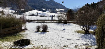 2 ZKB mit Garten,  Bergblick, Garage