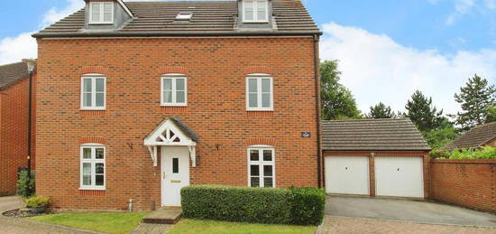 5 bedroom detached house for sale