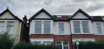 Maisonette to rent in Norfolk Road, Colliers Wood, London SW19