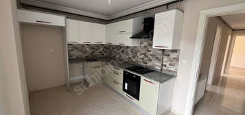 YENİ MAHALLEDE ARAKAT 3+1 KİRALIK DAİRE