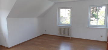 64-m²-3-Zi.-DG-Wohnung, Villenviertel, Altbau, hell, ruhig mit toller Aussicht - K02