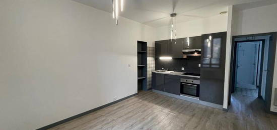 Appartement  à louer, 2 pièces, 1 chambre, 34 m²