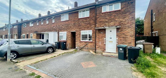 3 bed end terrace house to rent