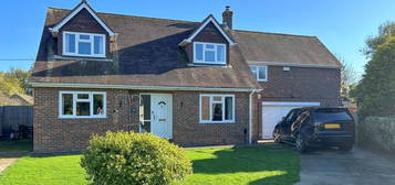 4 bed detached house for sale