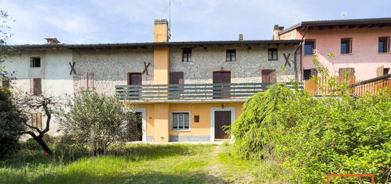 Casa indipendente in vendita in via Matteotti, 5