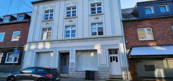 112 qm große 4 Zimmerwohnung mit Flair (Altbau) in Übach-Palenberg