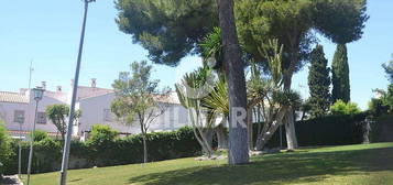 Casa adosada en calle Océano Atlántico en Vistahermosa  - Fuentebravía, Puerto de Santa María (El)