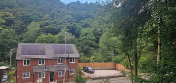 Semi-detached house to rent in Milnrow Road, Oldham, Lancashire OL2