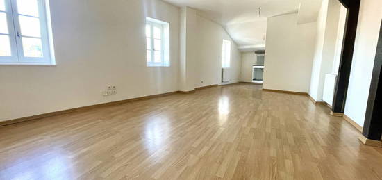 BAYONNE - APPARTEMENT T2 - VIDE A L'ANNEE