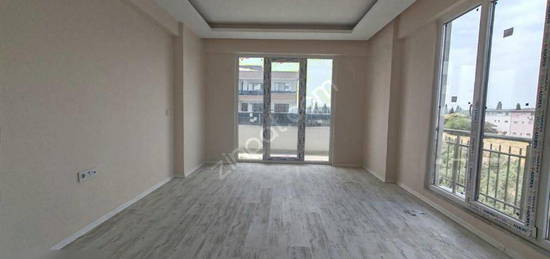 NLFER YOLATI 120 M2 KOMBL SIFIR.ANA CADDE ZER