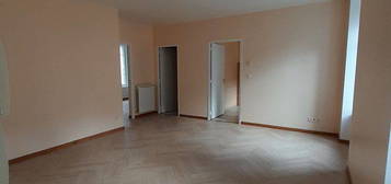 Appartement F2 1er étage