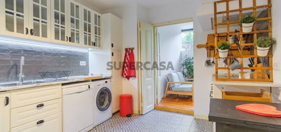 Apartamento T2 para arrendar Lapa