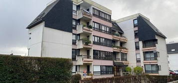 Appartement  à louer, 4 pièces, 1 chambre, 84 m²