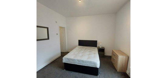 Room to rent in Ainsworth Lane, Bolton BL2