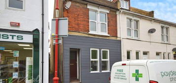 End terrace house to rent in Delce Road, Rochester ME1