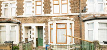 2 bedroom terraced house