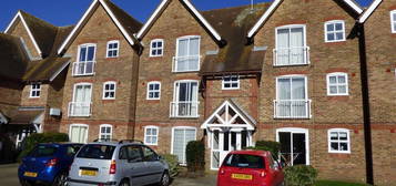 Flat to rent in Pharos Quay, River Road, Littlehampton BN17