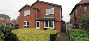 Detached house to rent in High Road, Chilwell, Beeston, Nottingham NG9