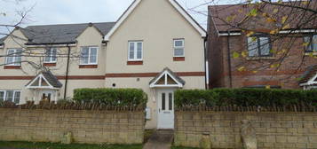 2 bedroom semi-detached house to rent