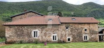 Ferme 3 étages  à vendre, 4 pièces, 3 chambres, 130 m²