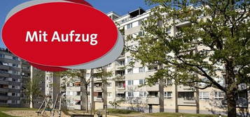 Großzügige 3-Zimmer-Wohnung mit Essplatz // 4.OG mitte