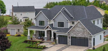 11 Avalon Ct, Stratford, PE C1B 2X7