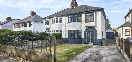 4 bedroom semi-detached house for sale