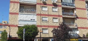 Piso en venta en calle Carlos V, 8