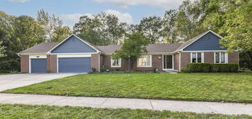 11314 Hickory Woods Dr, Fishers, IN 46038