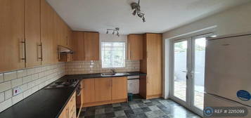 4 bedroom terraced house