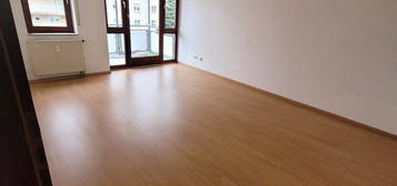 Tolle 2-Zi.-Wohnung m.EBK, kl.Balkon, TG-Stellplattz,  LÖ-Stetten