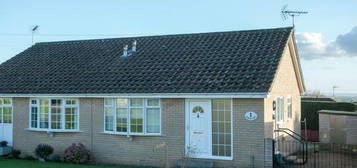 2 bedroom semi-detached bungalow for sale