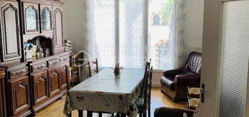 Appartement  à vendre, 4 pièces, 2 chambres, 76 m²