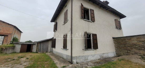 Casa indipendente in vendita in via Boschi di Coliolla, 7