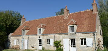 Belle Propriété proche de Lignières  (Cher), 2 maisons, dépendances et piscine