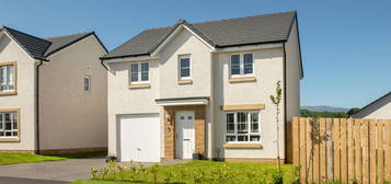 4 bed detached house for sale