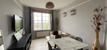 Flat to rent in Grove End Road, London NW8