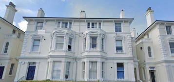 Flat to rent in Mount Ephraim, Tunbridge Wells TN4