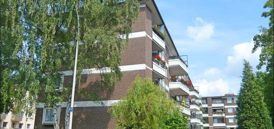 Hilden-Nord, schickes Apartment mit Echtholzparkett und Südbalkon.