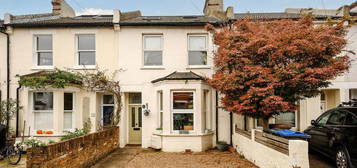 4 bedroom terraced house for sale