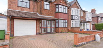 5 bed semi-detached house for sale