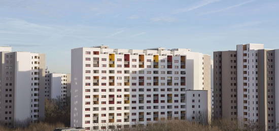 Wohnung mit großer Loggia - mit WBS