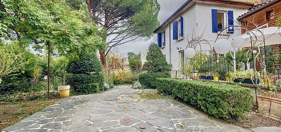 Maison  à vendre, 5 pièces, 2 chambres, 140 m²