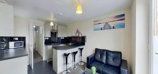 3 bedroom flat to rent