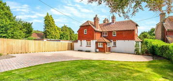 4 bed detached house for sale