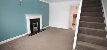 2 bedroom semi-detached house to rent