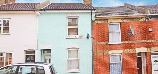 Terraced house to rent in Herbert Road, Chatham ME4