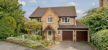 4 bed detached house to rent